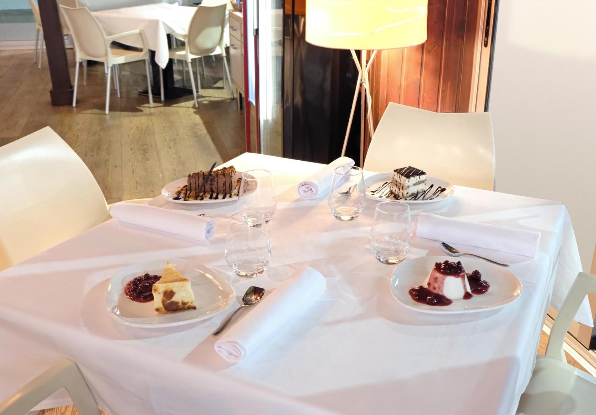 Hotel Belcaire Vall de Uxó Екстериор снимка