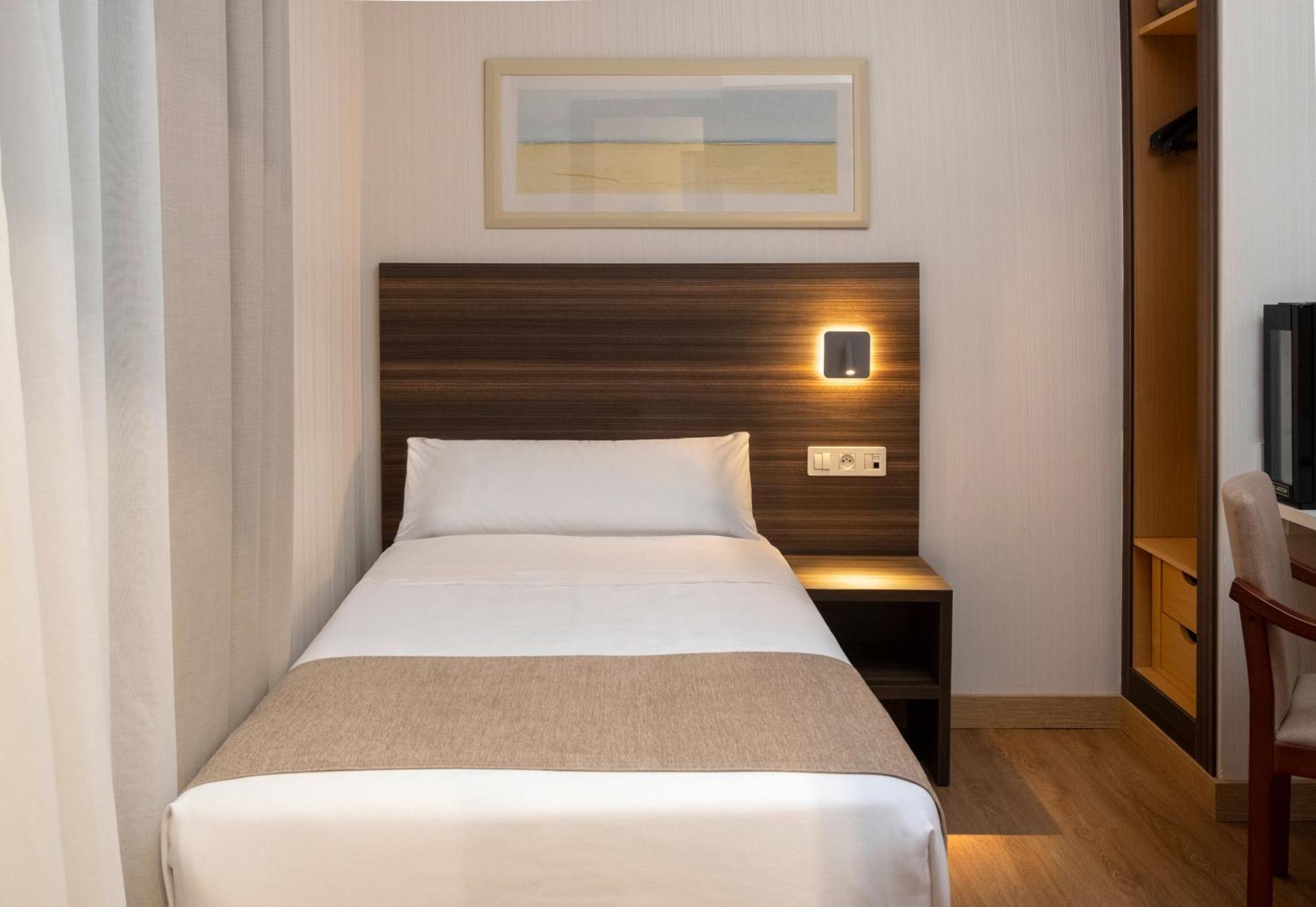 Hotel Belcaire Vall de Uxó Екстериор снимка