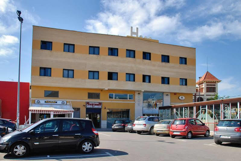 Hotel Belcaire Vall de Uxó Екстериор снимка